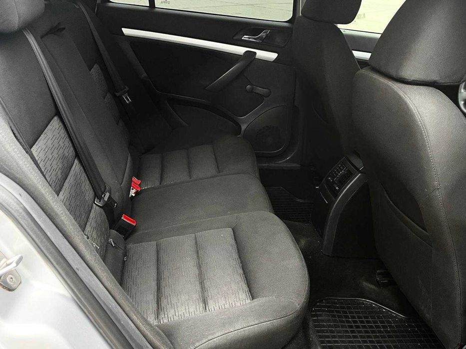 Шкода Октавия A5 FL 1,6 Універсал 2009 Рестайлинг 2 поколение