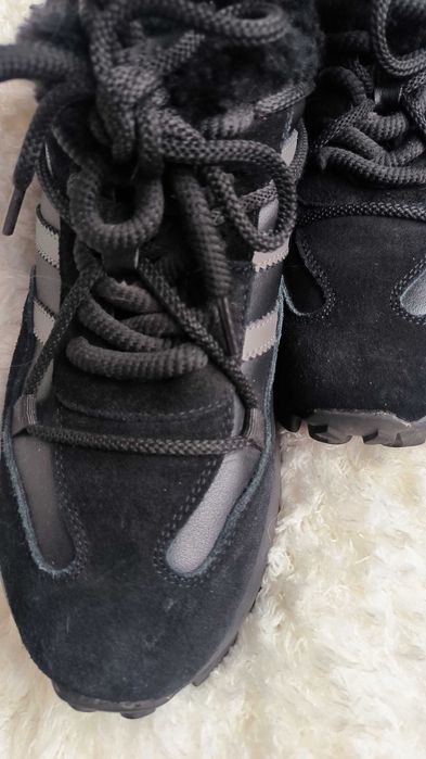 Ботінки жіночі UrbanTracy зима 39р.