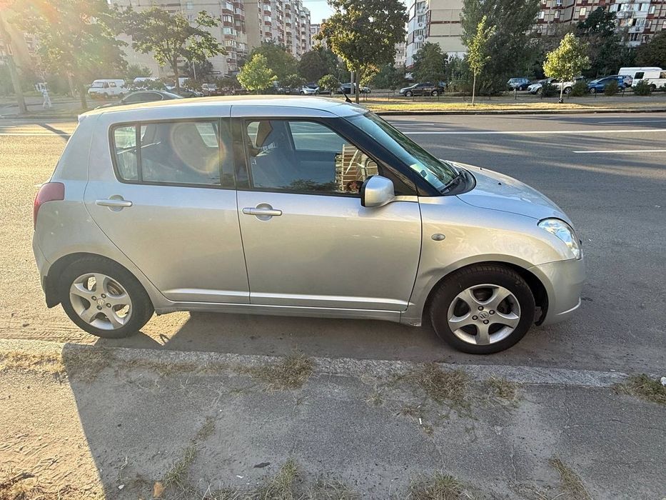 Suzuki swift Сузукі свіфт