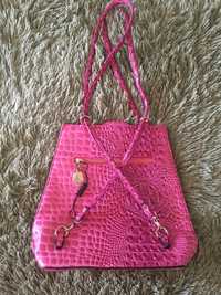 Розовая лаковая сумка garland