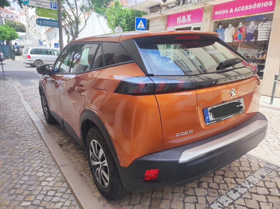 Peugeot 2008 Pure Tech 1.2 c/ Extras