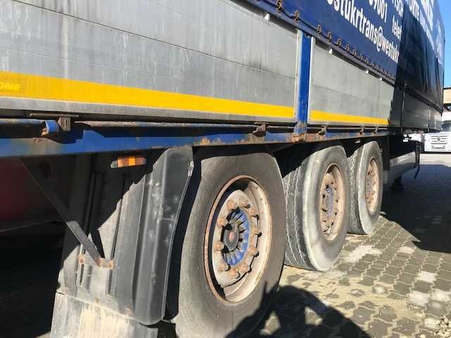 Напівпричіп тентований - KRONE