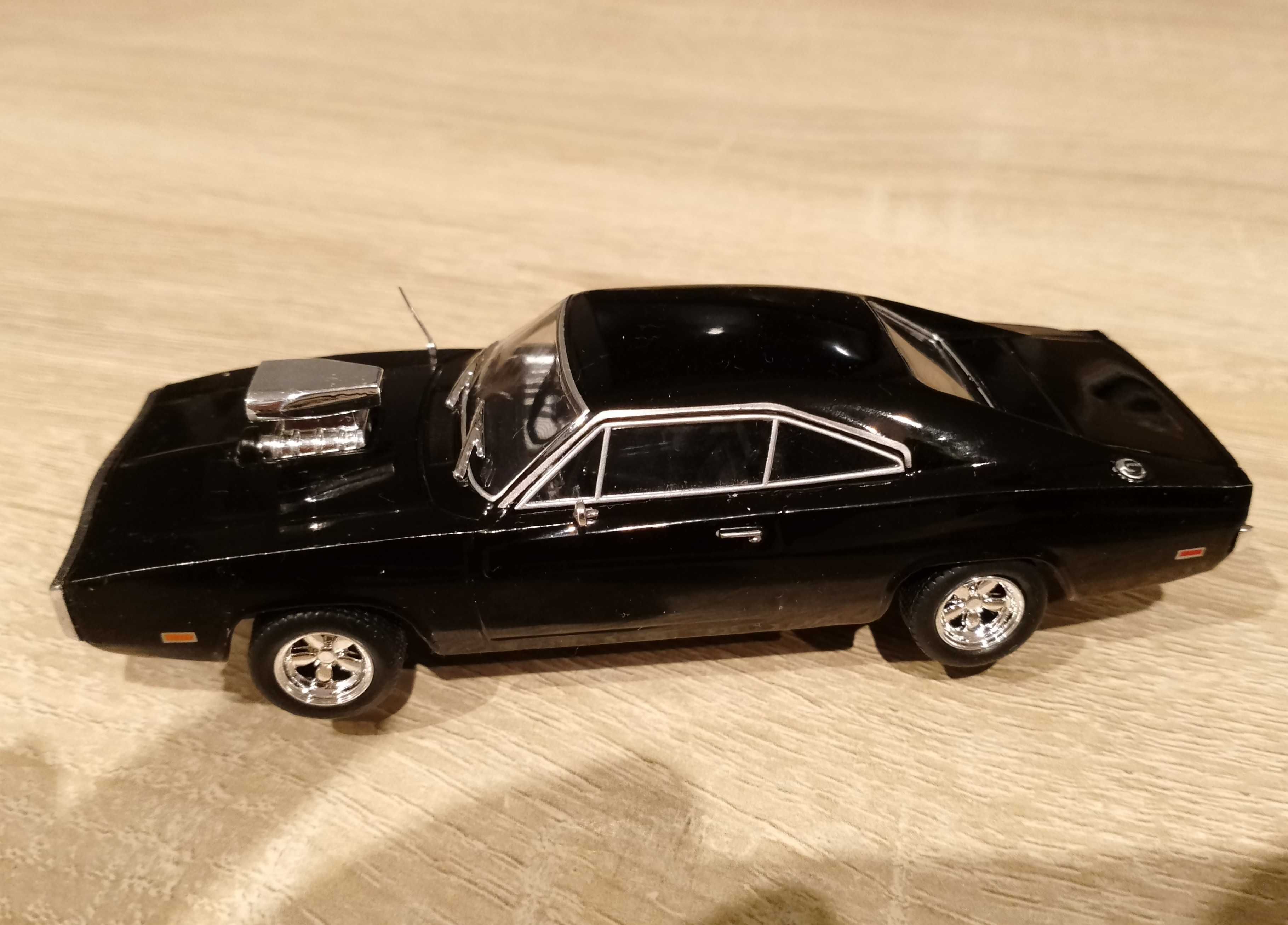 Dodge Charger kolekcja Szybcy i Wściekli 1:43