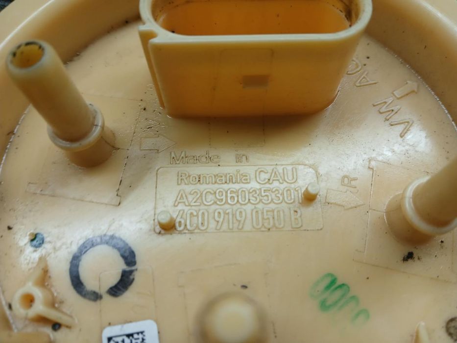 Bomba de combustível VOLKSWAGEN Polo (6R, 6C)