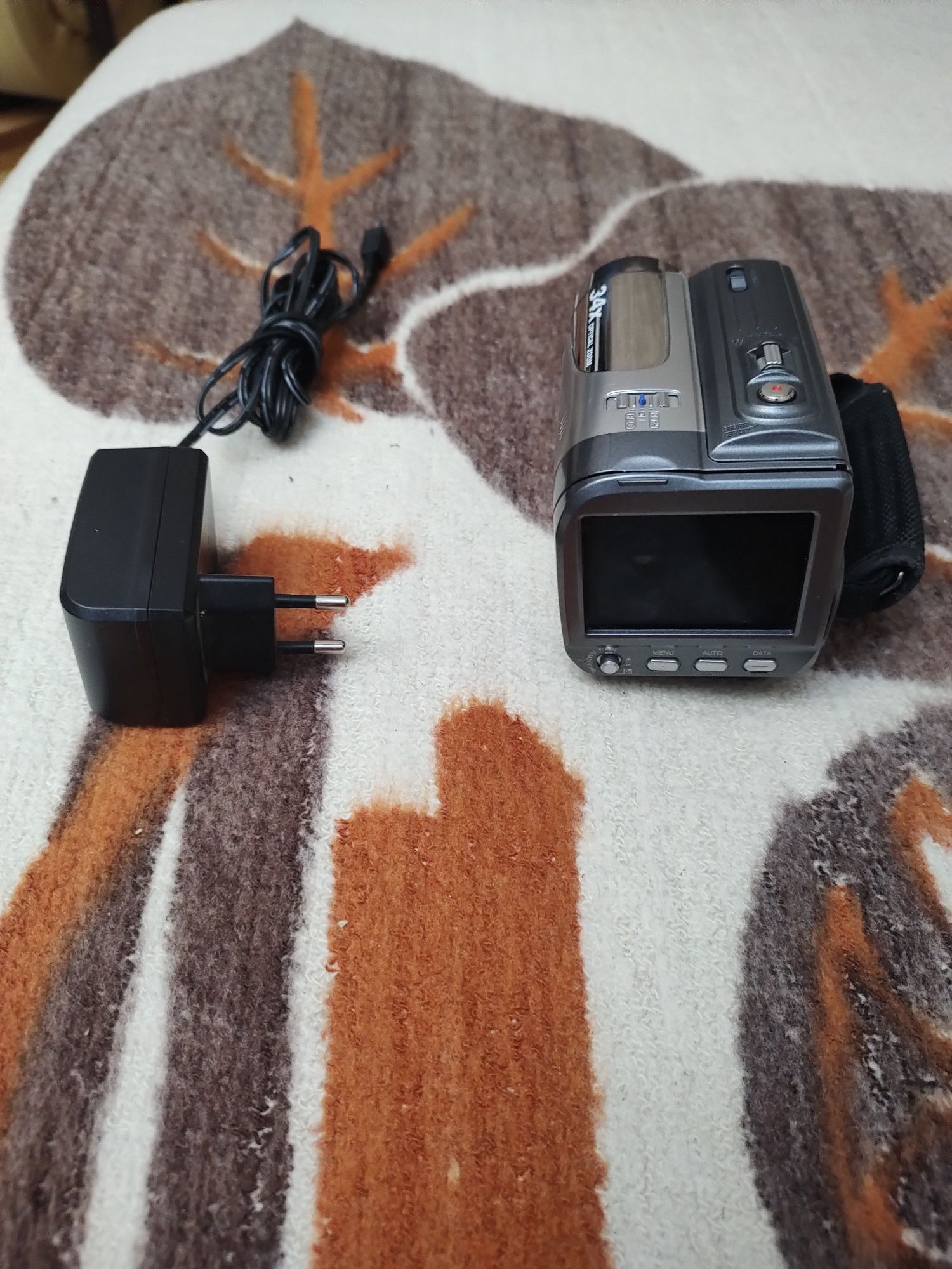 Видеокамера jvc gr-da20e