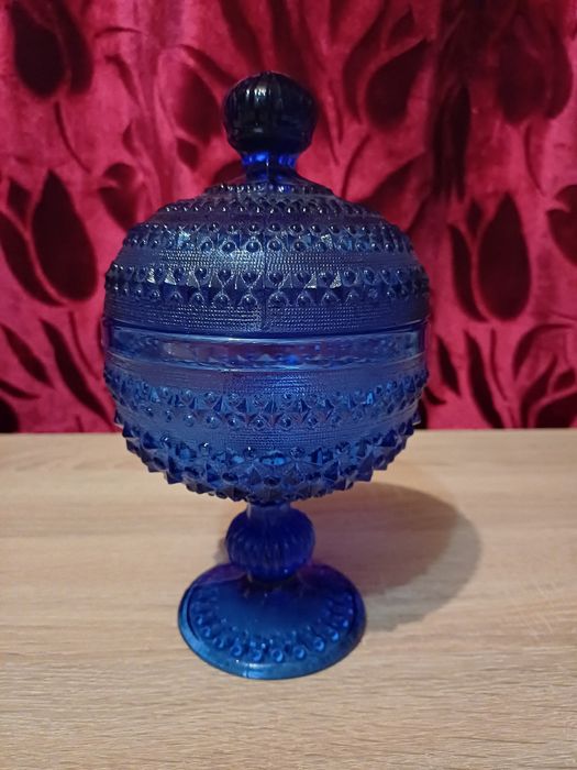 Cukiernica bąbonieraZąbkowice rąby I guziki kobalt