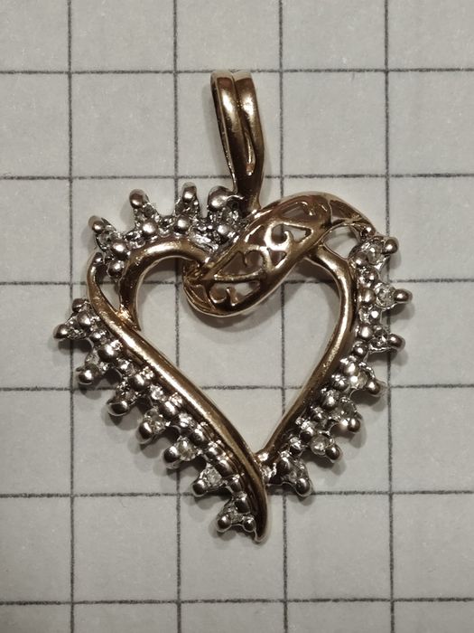 Золотий кулон, з діамантами, 10к.