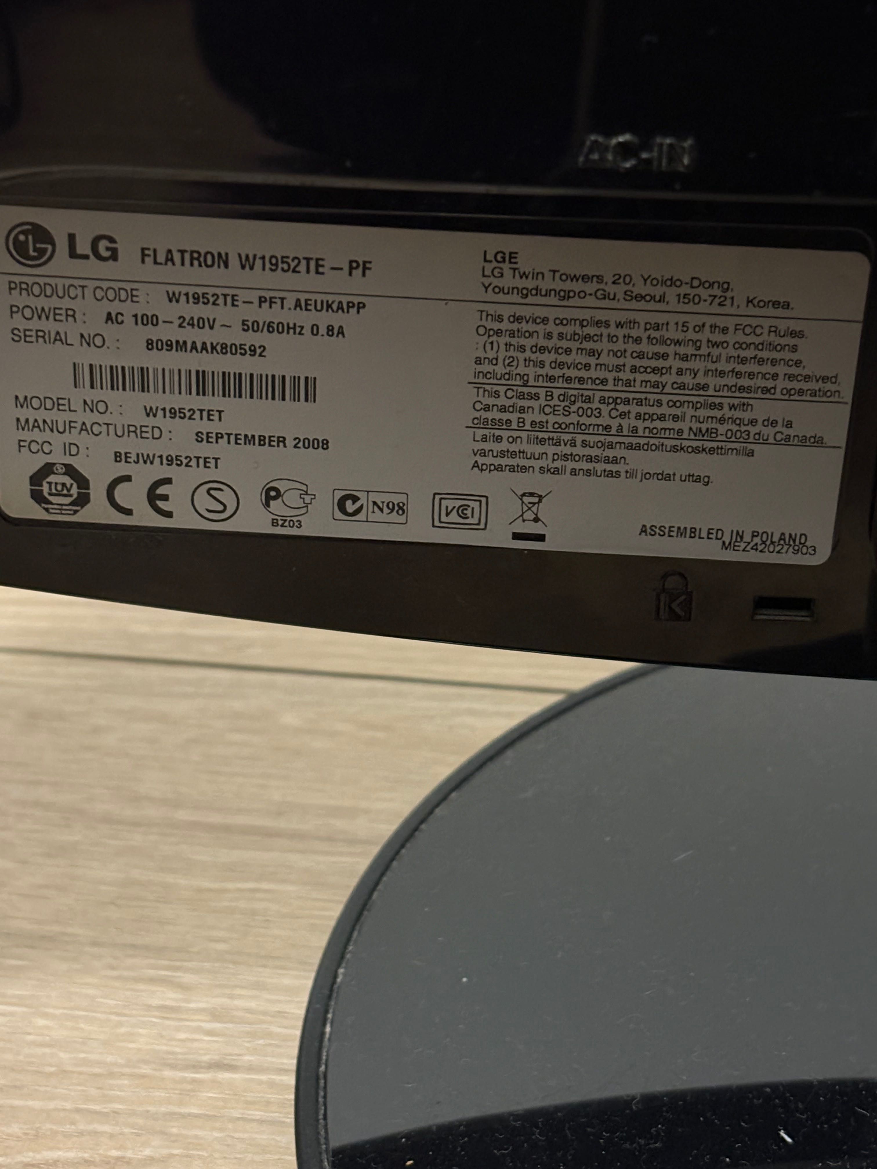 Monitor LG flatron w1952te pf 19”