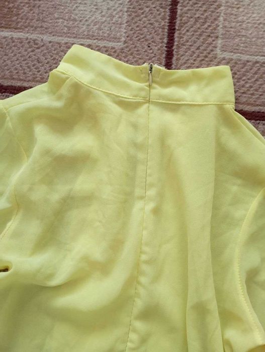 Жіноча кофтинка.