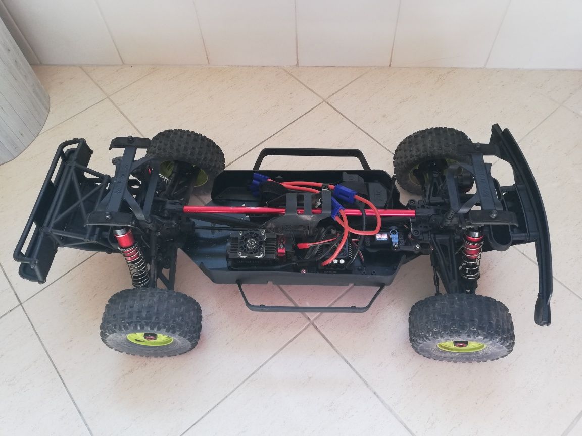 Arrma mojave 1/7  6s