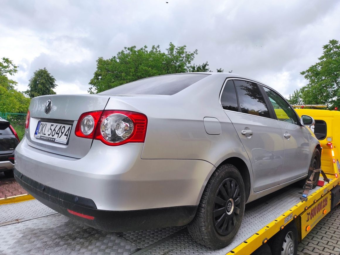 VW Jetta 2010r idealny stan 1.6 tdi