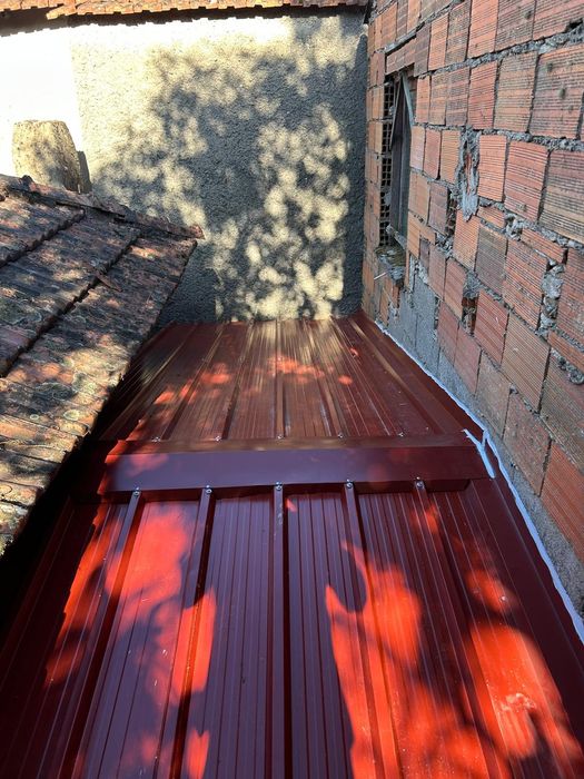 Executamos coberturas em chapa