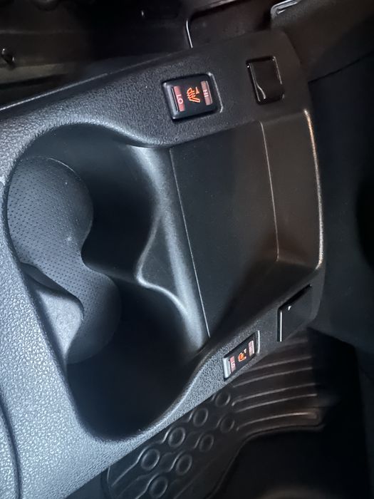 Продам Nissan Leaf