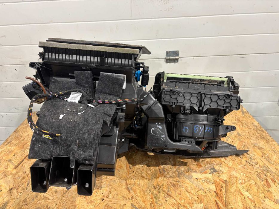 Audi A3 8y octavia 4 leon golf 8 nagrzewnica 5wb.816.005.g