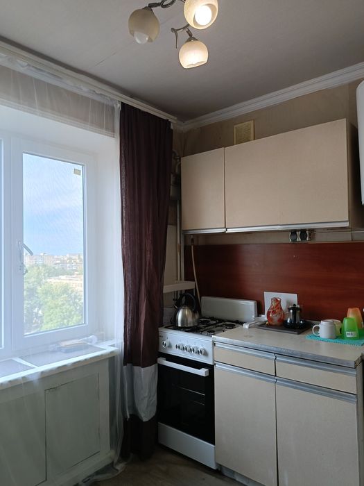 Продам 1 квартиру,  косметичний ремонт, вул.6Грудня 135