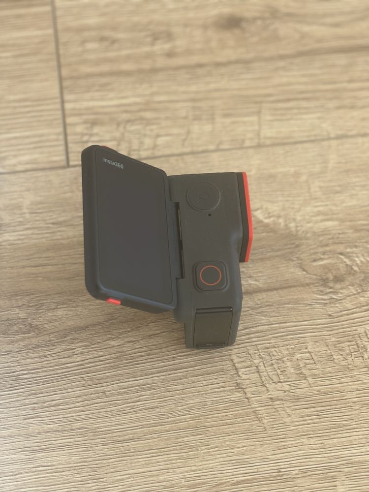 Продам insta 360 ace