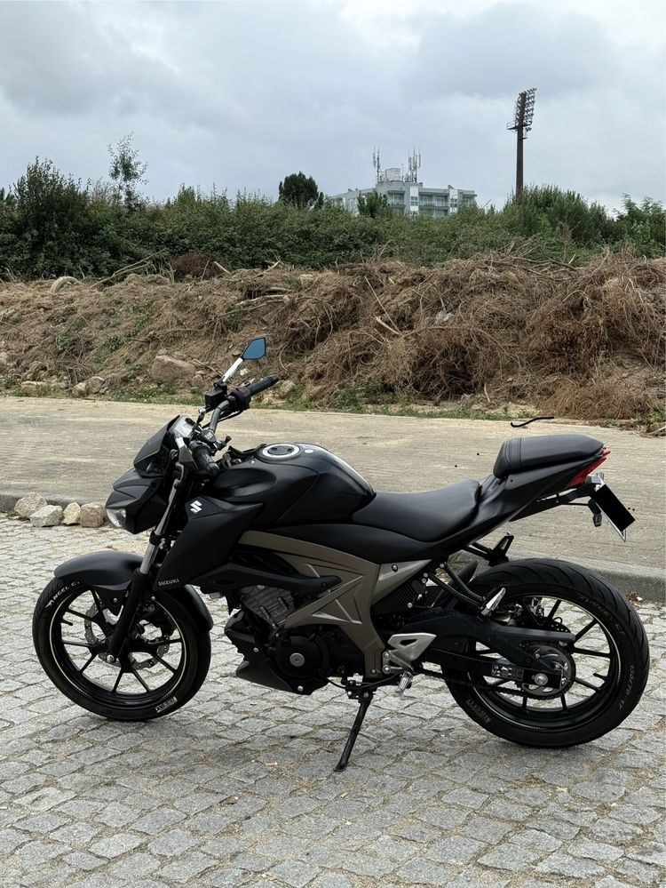 Gsx-s 125 como nova