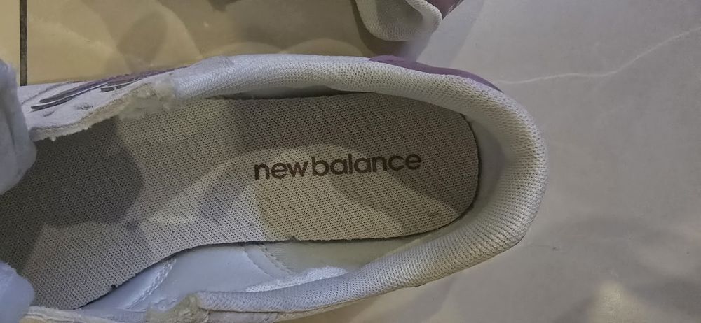 Sprzedam new balance damskie