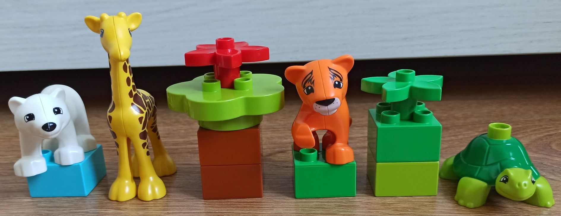 LEGO DUPLO 10801 zwierzątka żyrafa tygrys miś polarny żółw klocki 2+