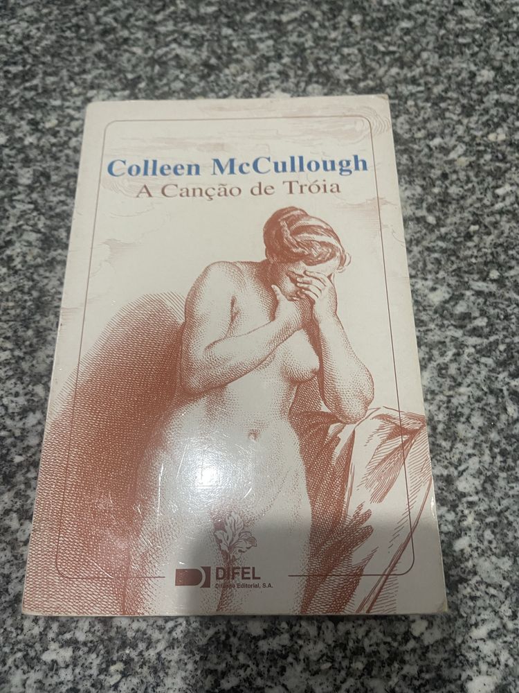 Livro Canção de Tróia de Colleen