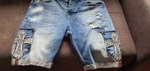 Spodenki jeansowe ZARA w modnym fasonie