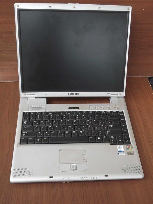 Ноутбук Samsung NP-X20E