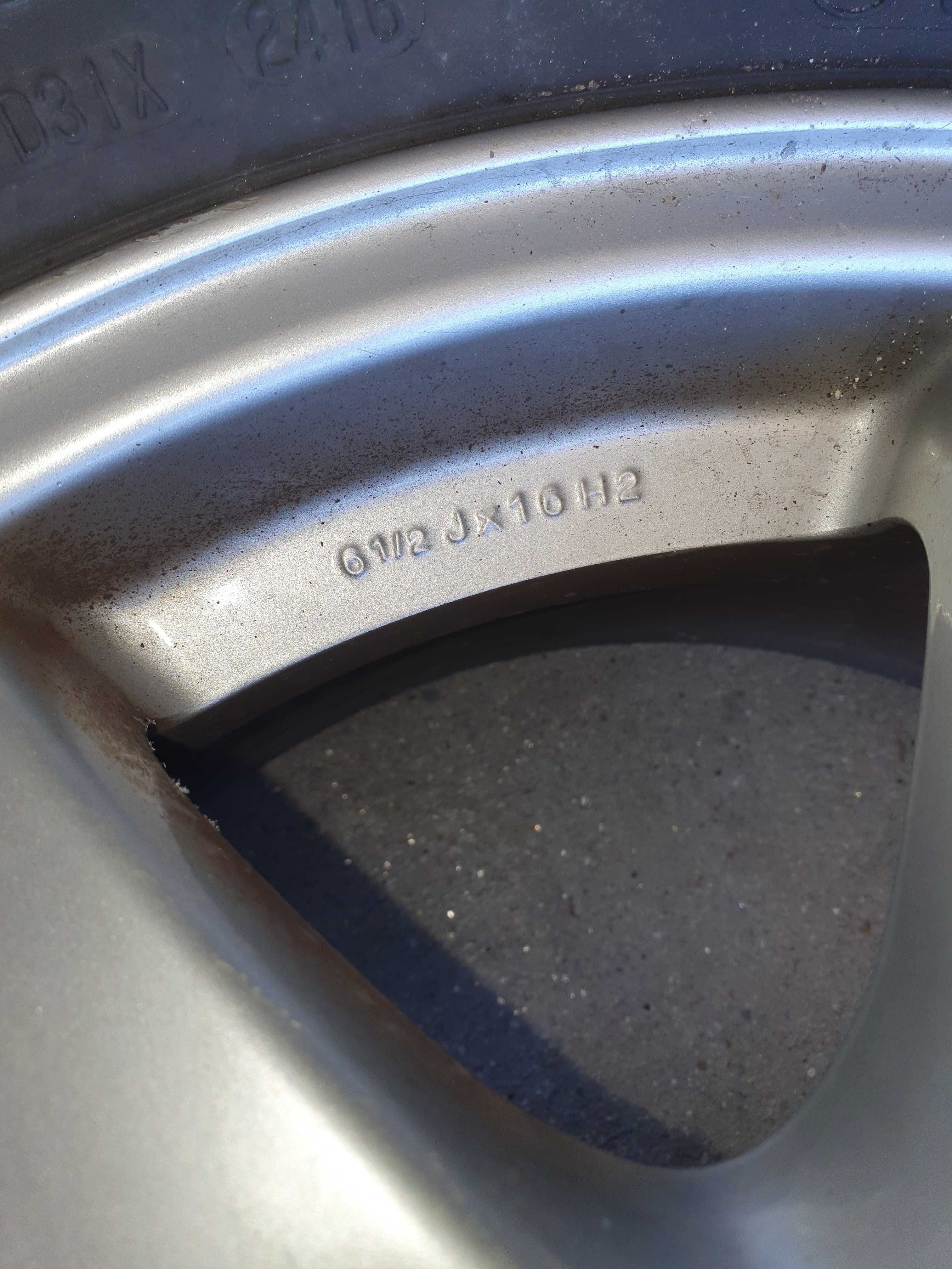 Jantes com pneus 205/55/R16 VW Touran