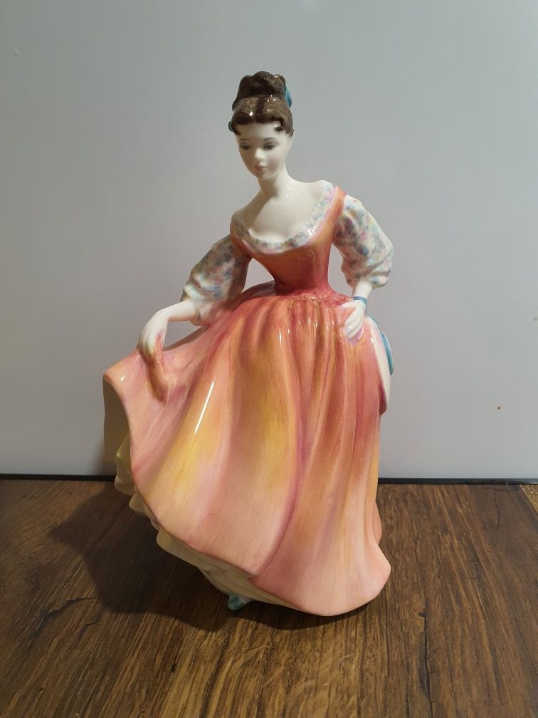 Figurka Royal Doulton Fair Lady (Coral Pink) HN 2835