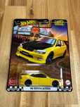 Hot Wheels Premium '98 Toyota Altezza Boulevard Hot Wheels 1:64