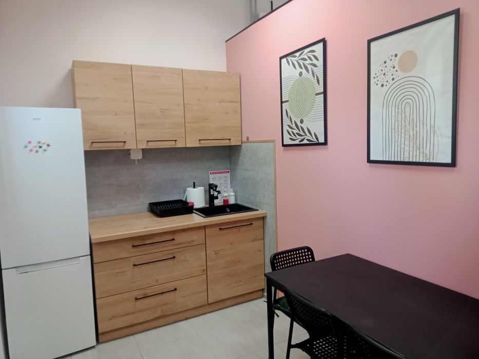 Stanowisko manicure wynajem