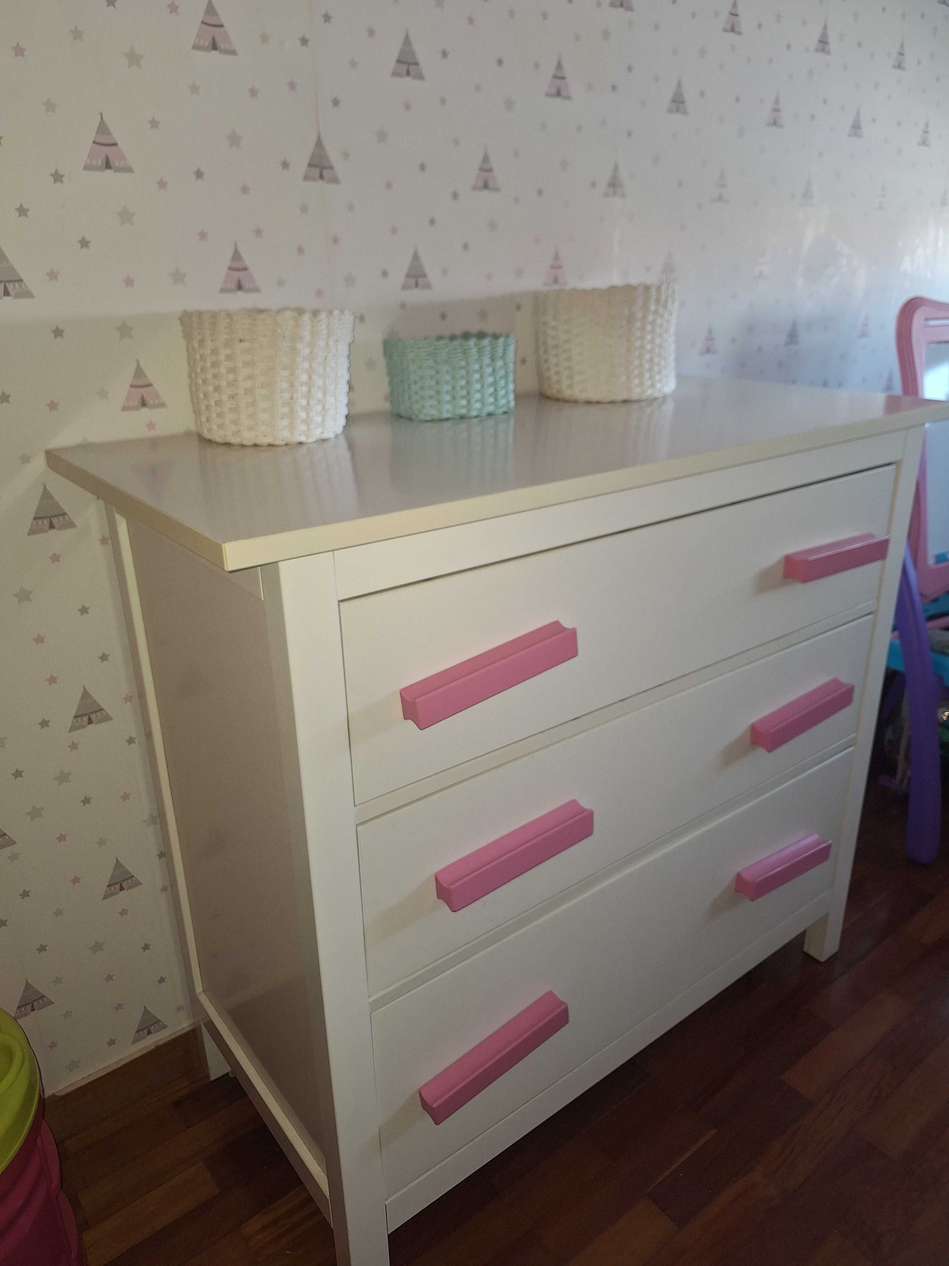 Conjunto berço/ cama + comoda Trama