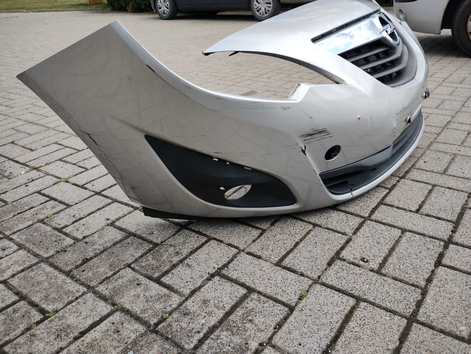 Zderzak przedni Opel Meriva B przed liftem 2010-13