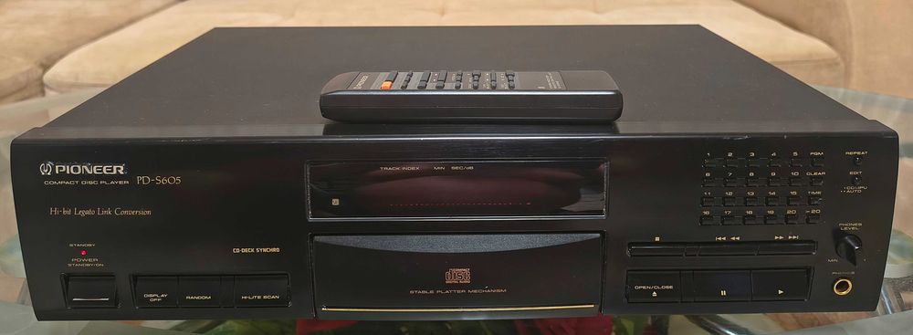 CD плеер Pioneer PD-S 605 Optical made in U.K.