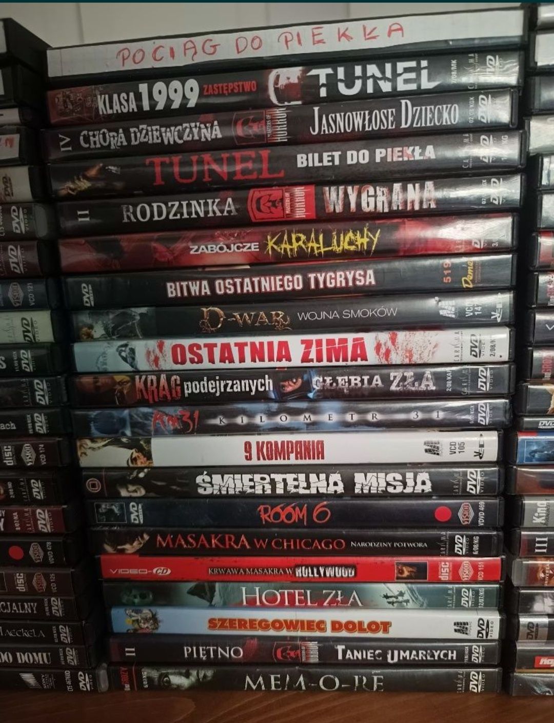 Płyty Dvd 65 szt