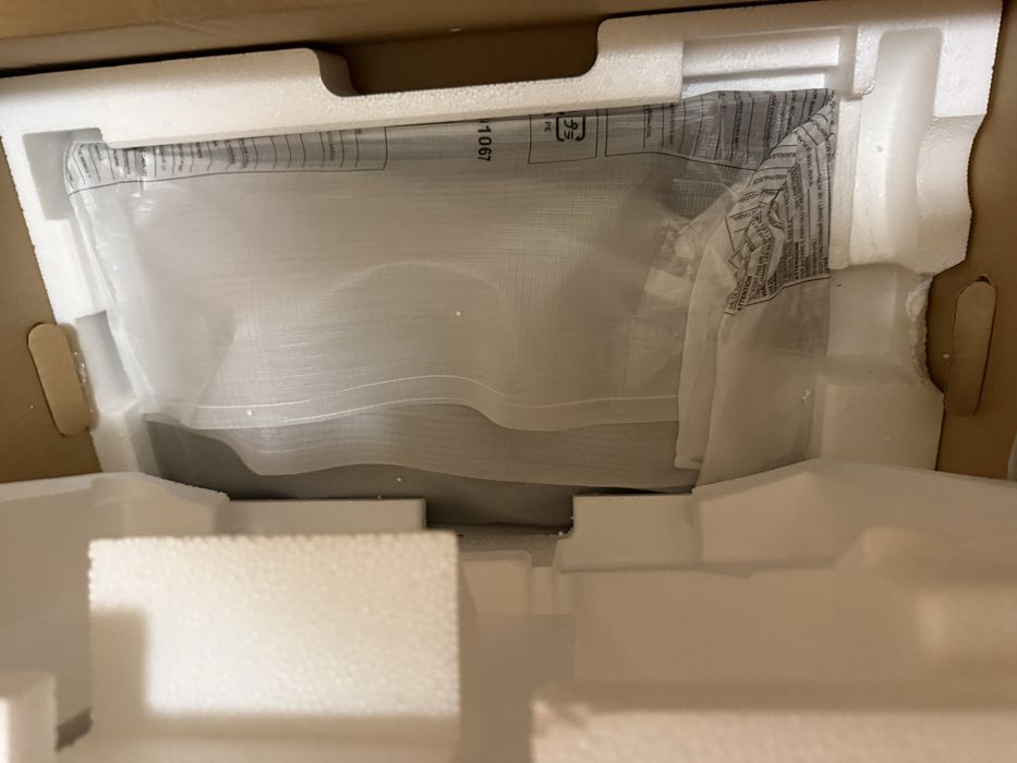 Монитор Samsung LS24H850Q высокого ращрешения