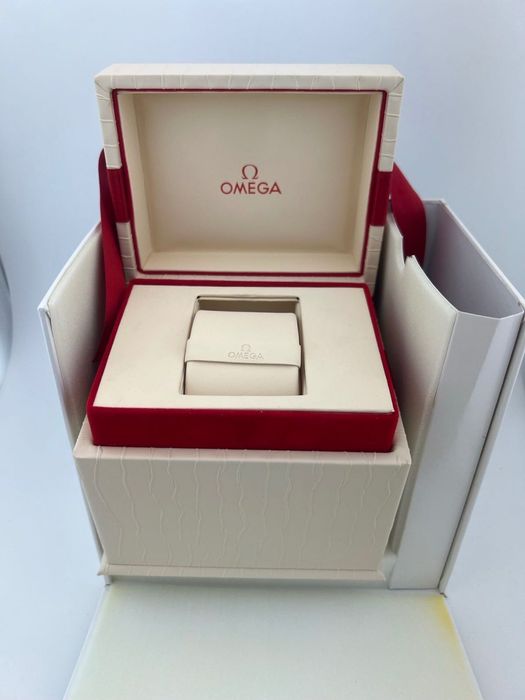 коробка для годинника брендова оригінал Omega нова Chopard
