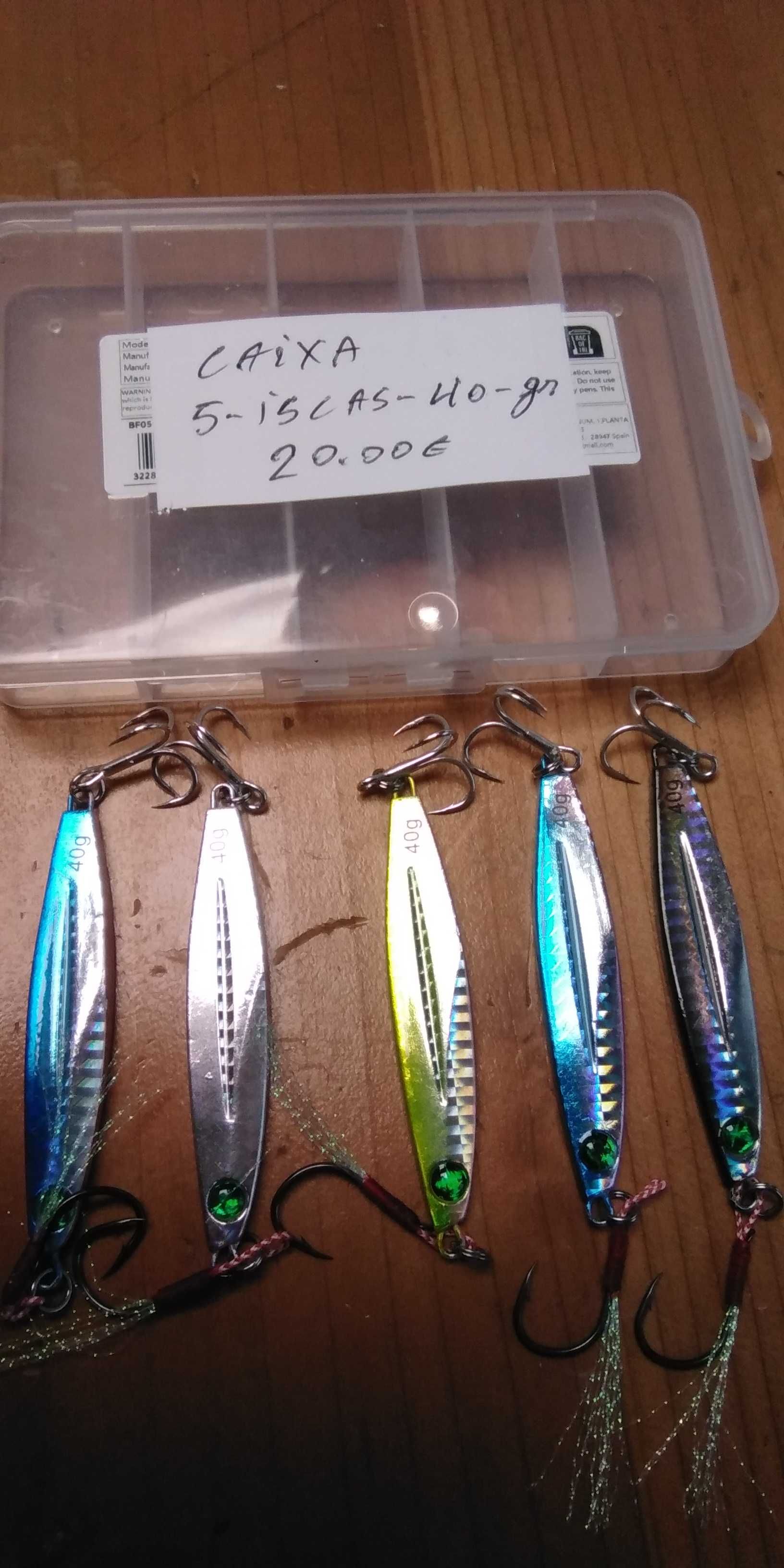 Material de pesca, as informações e preços estão nas fotos .