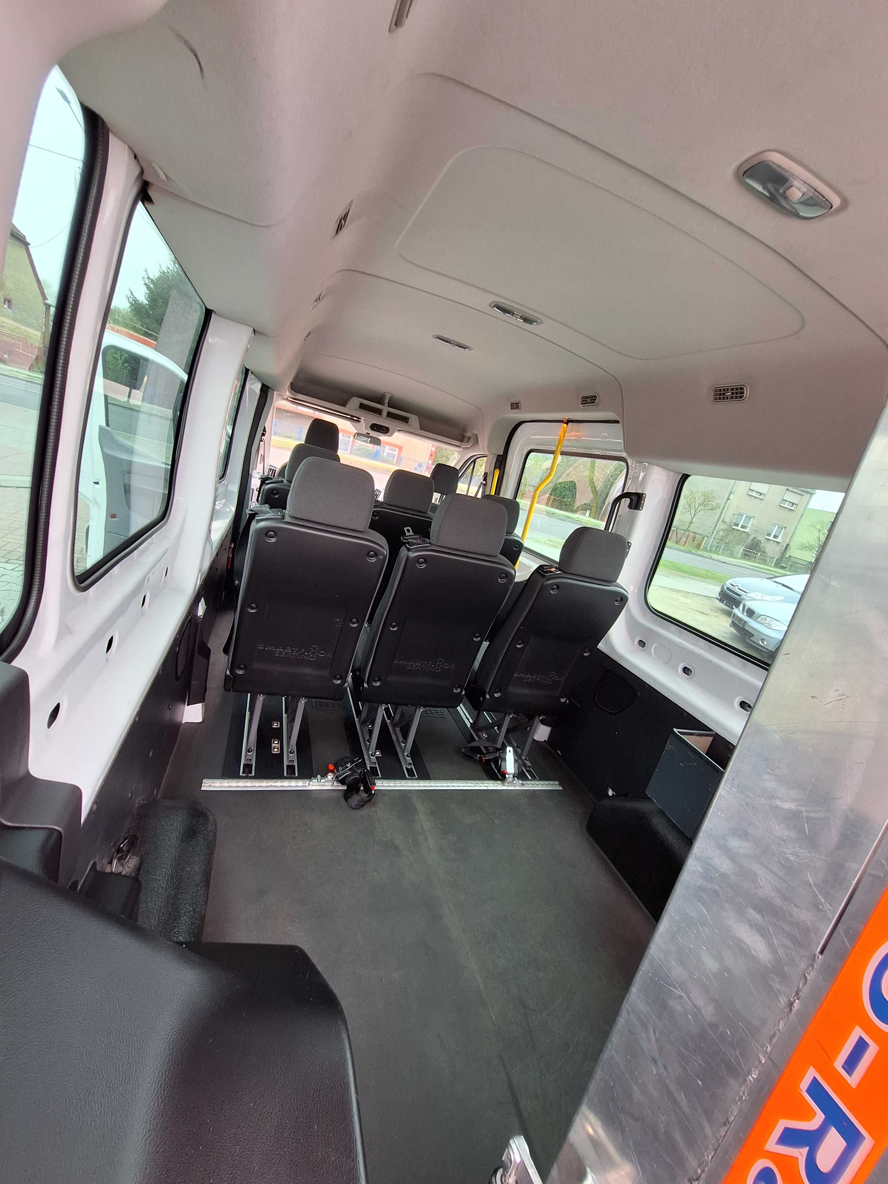 Ford Transit 8 osobowy *Podjazd dla wózków*