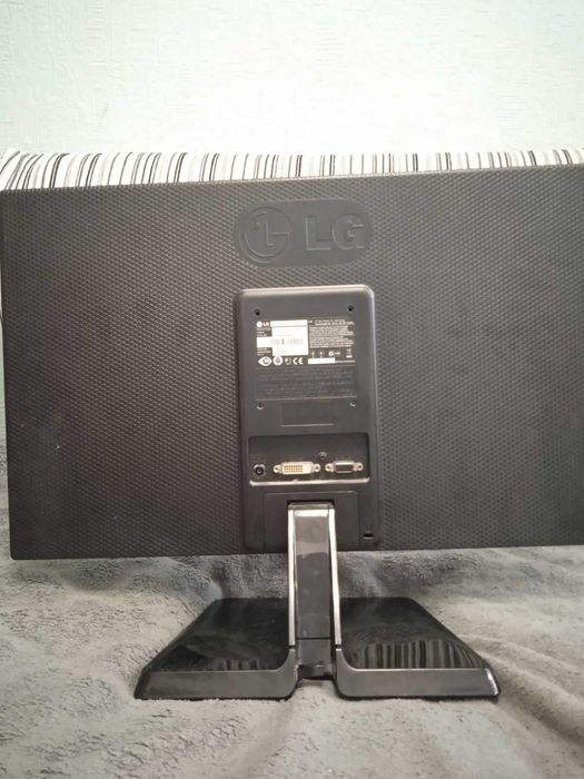 Lg flatron ips224t-pn