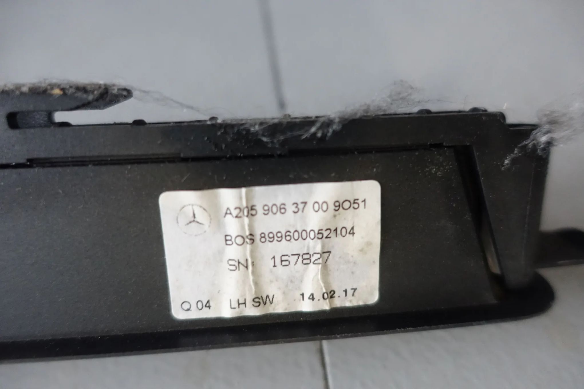 PROWADNICA ROLETY PRAWA LEWA MERCEDES W205 17r.