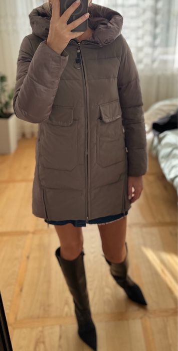 Зимова куртка в хорошому стані