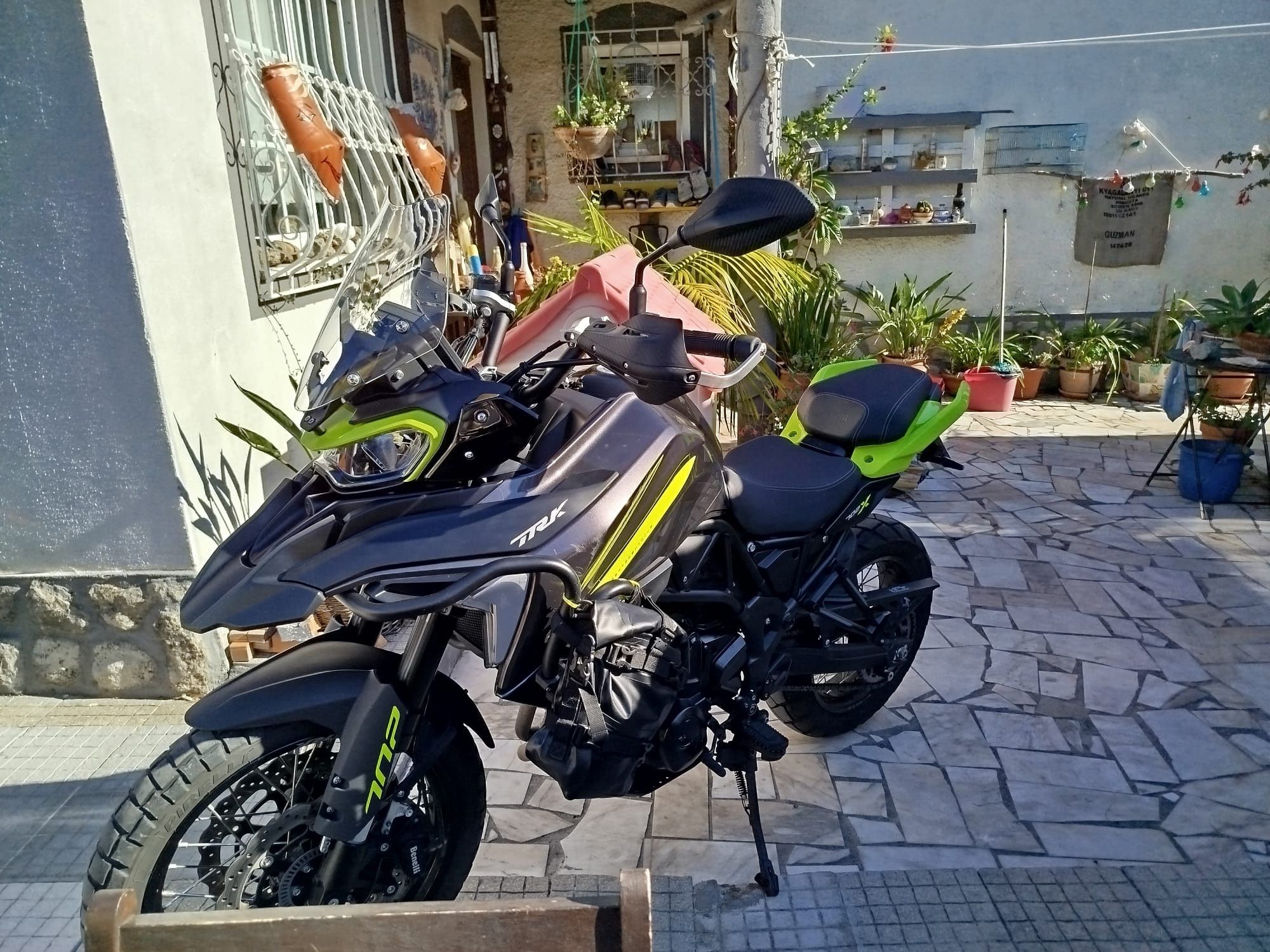 Vendo Benelli Trk702X