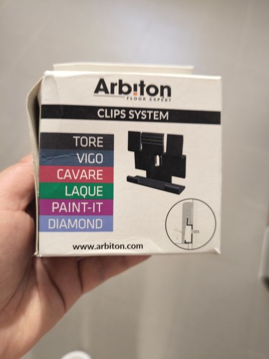 Klamra do listew VIGO 60 i 80, TORE Arbiton 20 sztuk na 4 listwy w op.