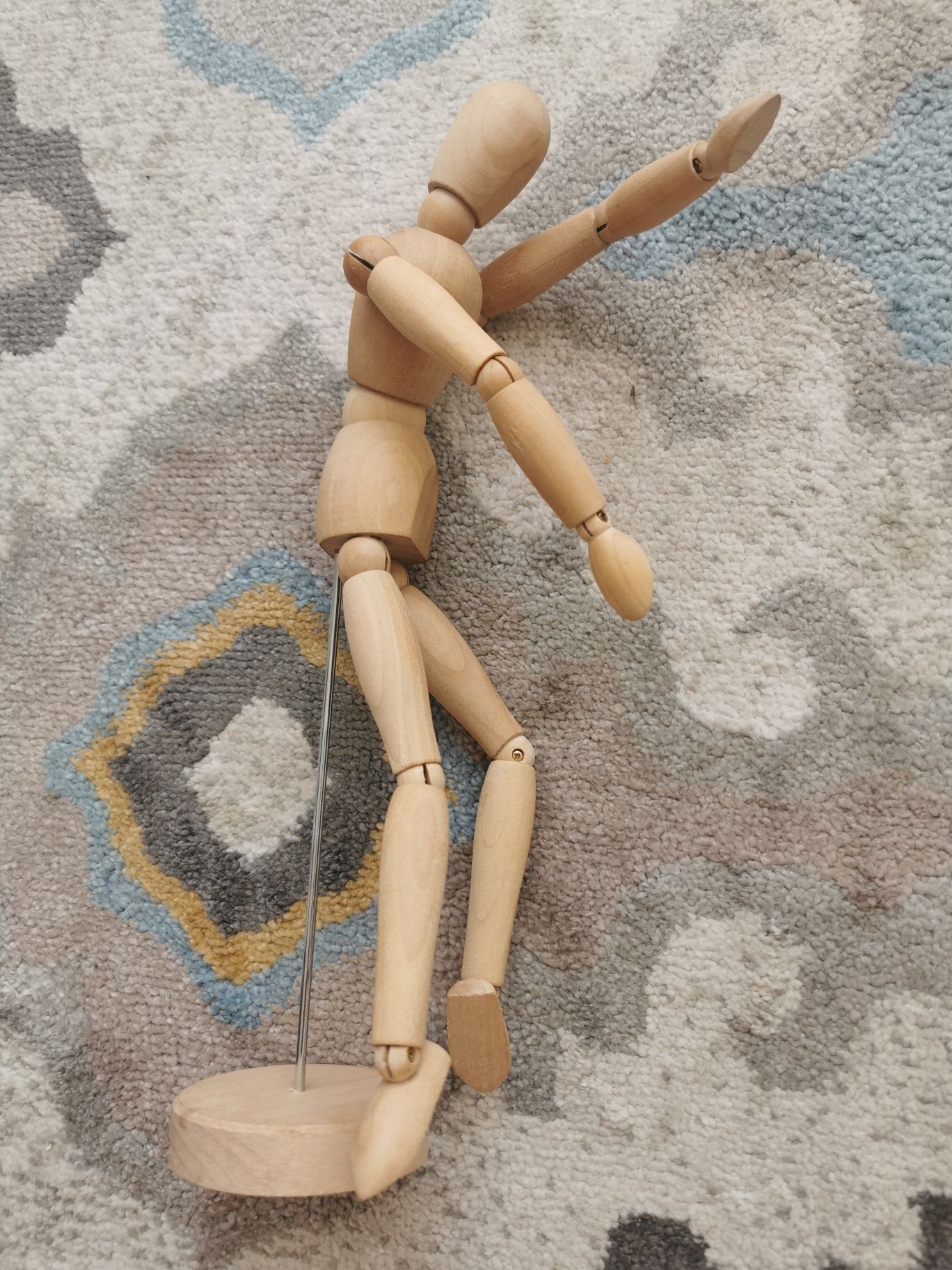 ikea gestalta ludzik drewniany naturalny artystyczny ruchomy stojący