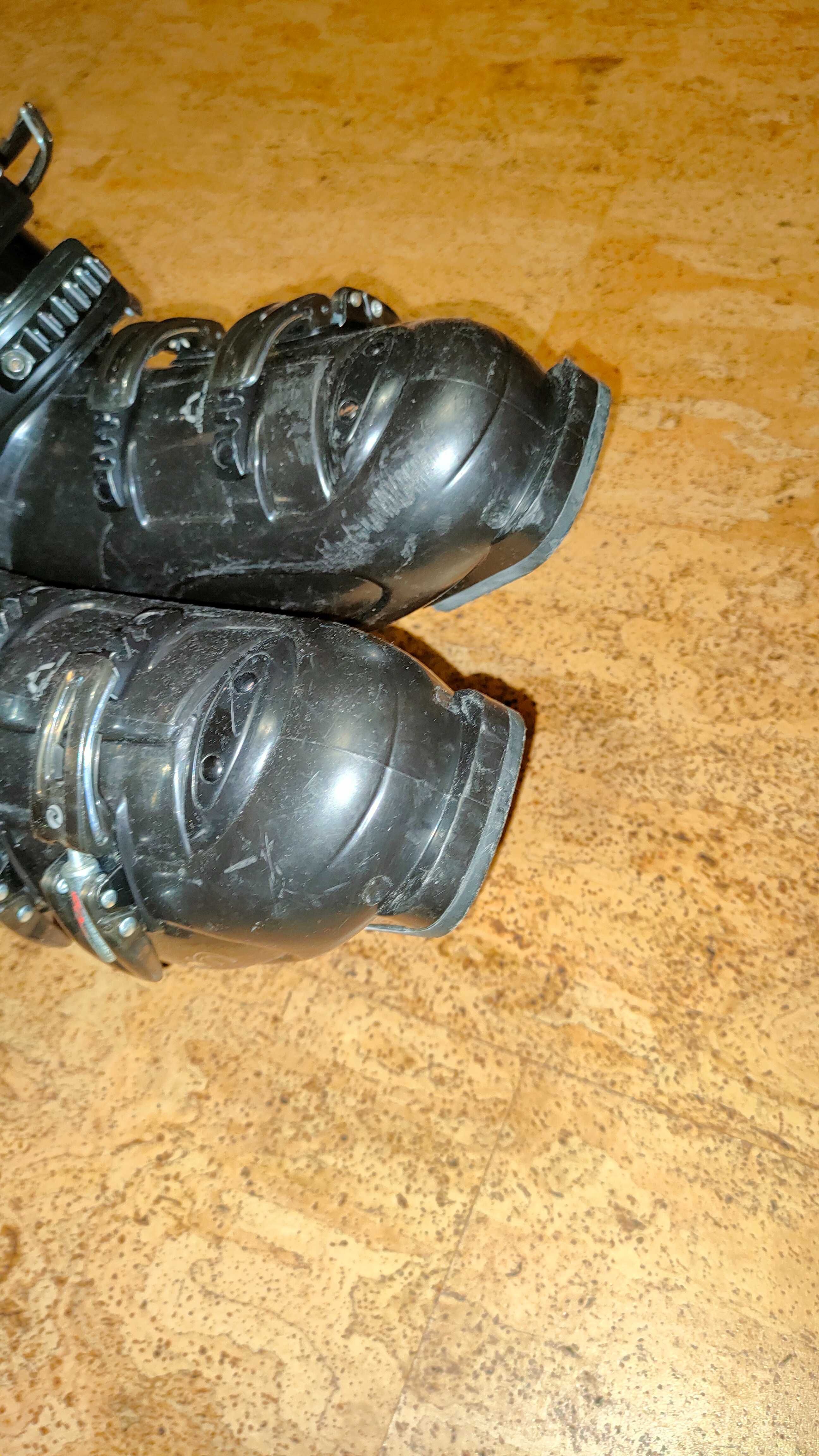 Черные лыжные ботинки Rossignol (размер 27,5)