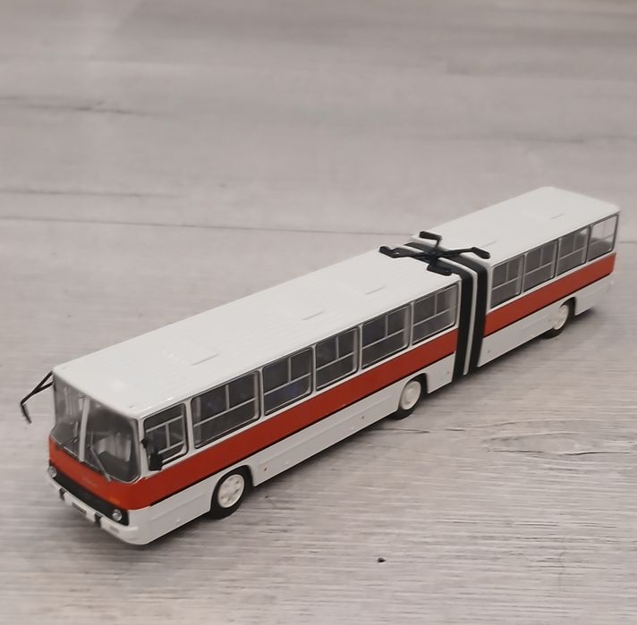 Ikarus 280 kultowe autobusy 1:72