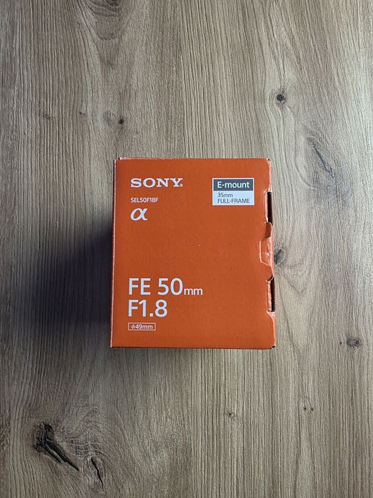 Lente Sony FE 50mm F1.8 + 2 Filtros (CPL + UV) - Novo!