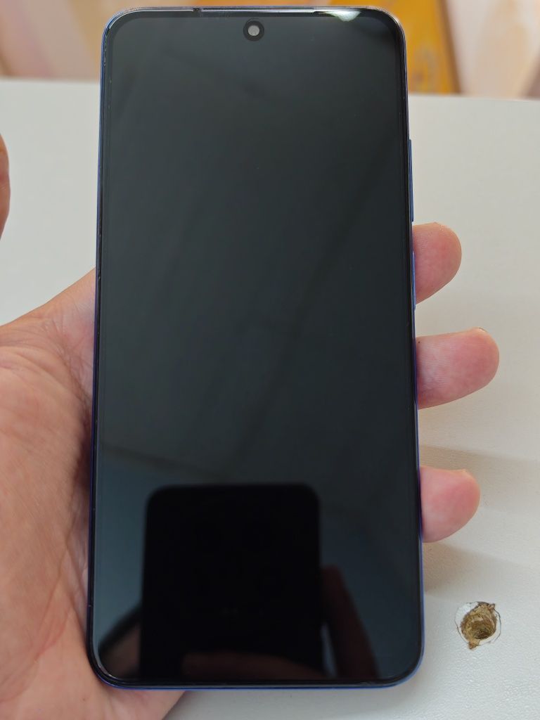 Redmi note 11 6/128GB.