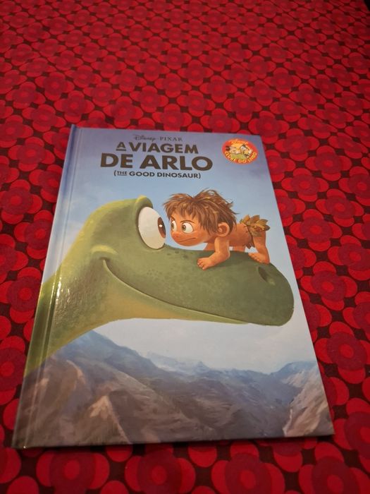 A Viagem de Arlo - Clube do Livri Disney da Salvat