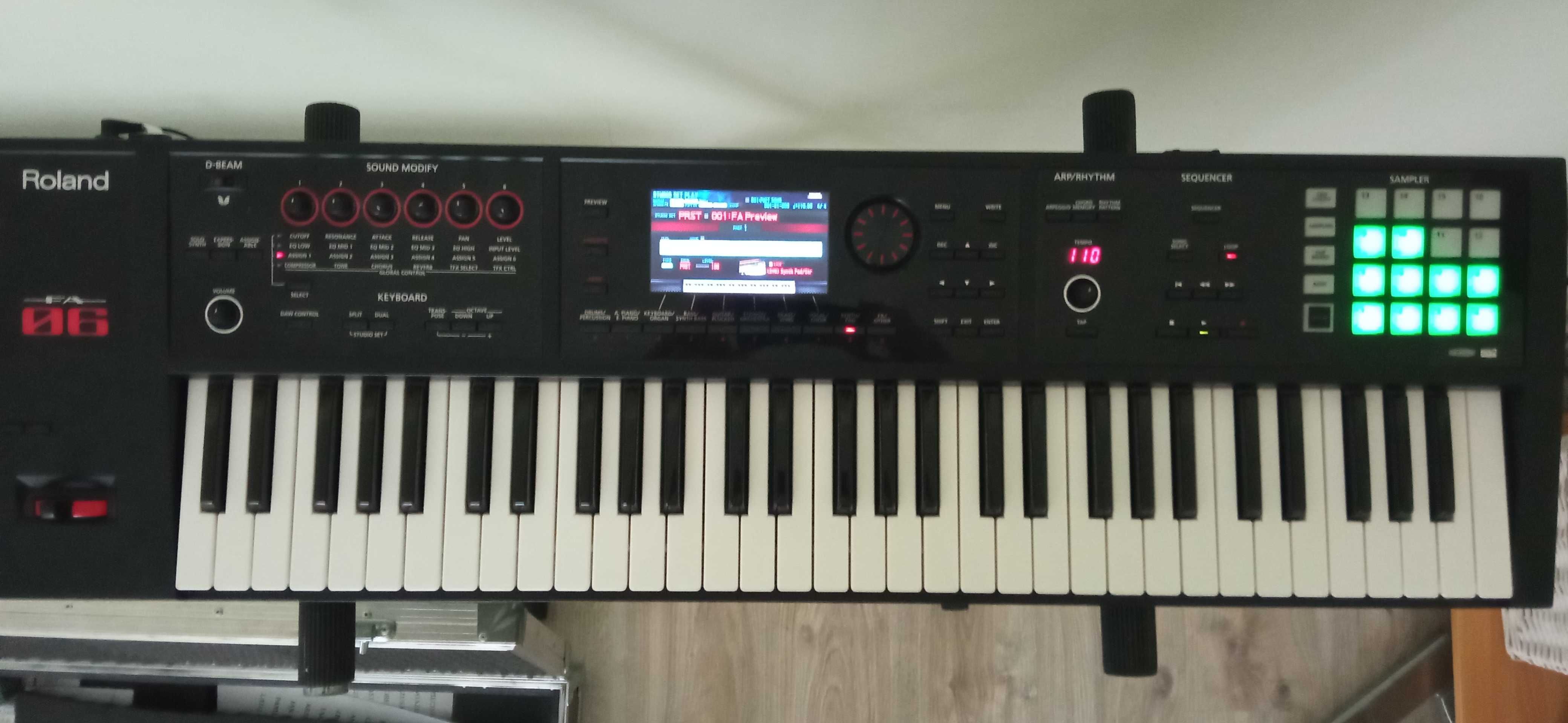 Roland FA06. Zamienię na Roland RD700gx